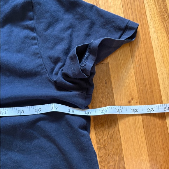 Athleta Navy Blue Essential T-Shirt Size Medium - Picture 9 of 9
